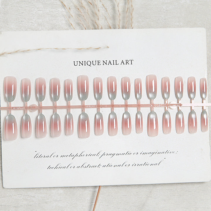 Nail art with ombre effect Bowlift