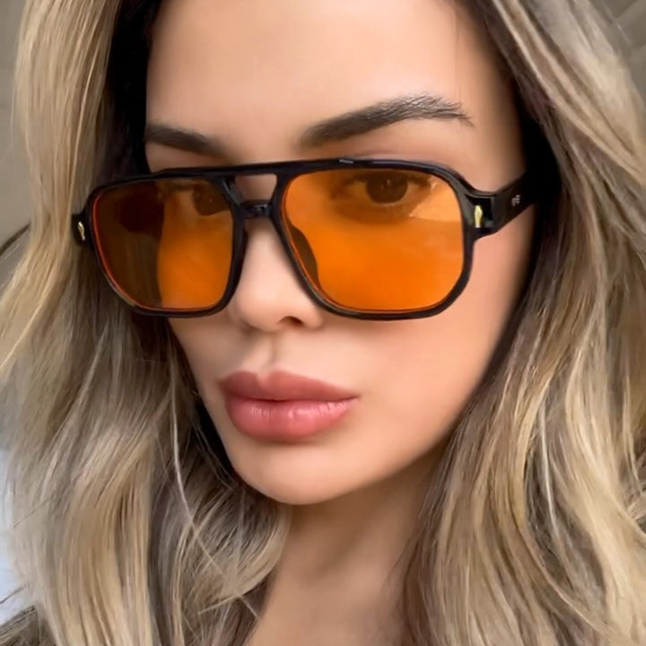 Women's trendy square sunglasses with luxurious details Bowlift
