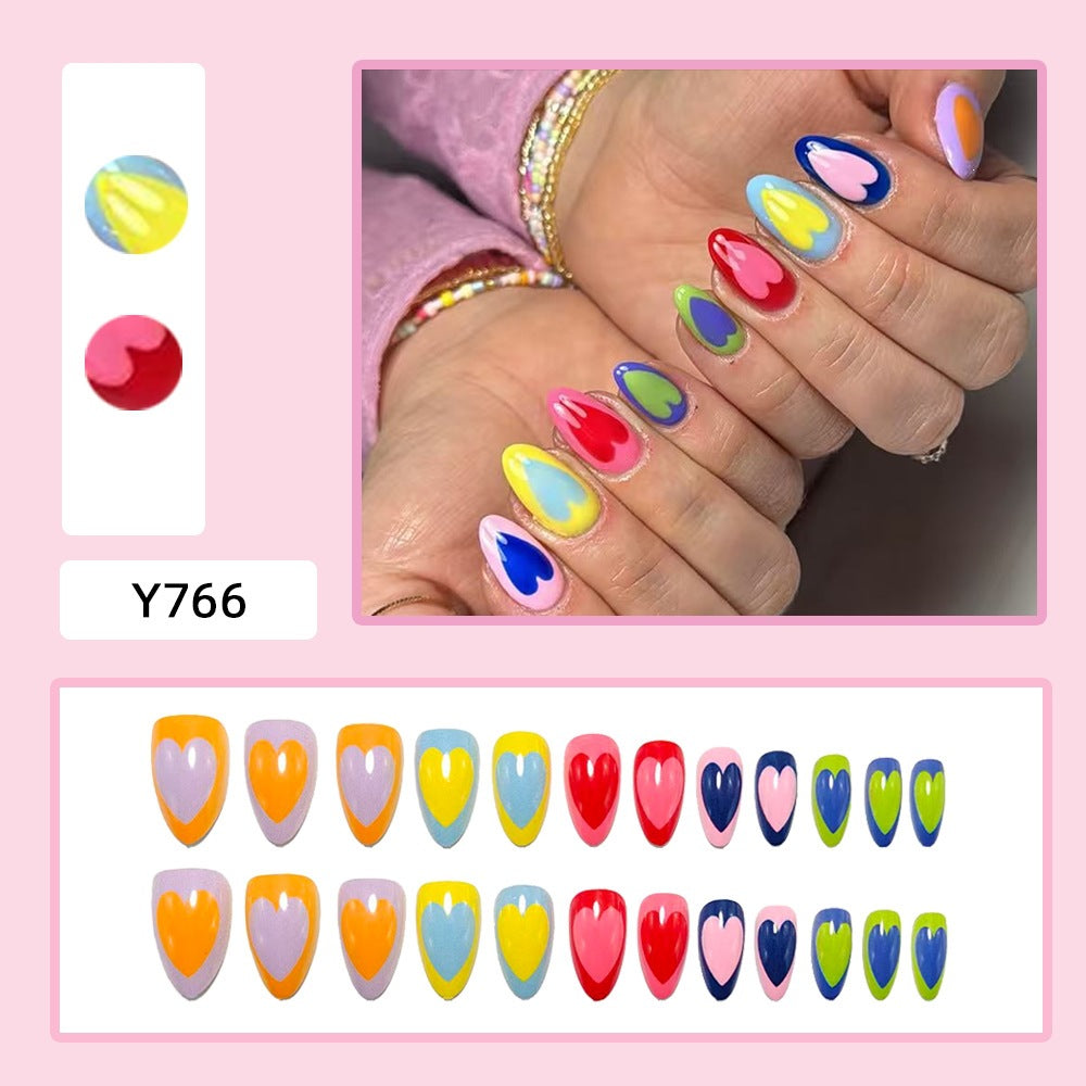 Artificial nails in modern heart design Bowlift