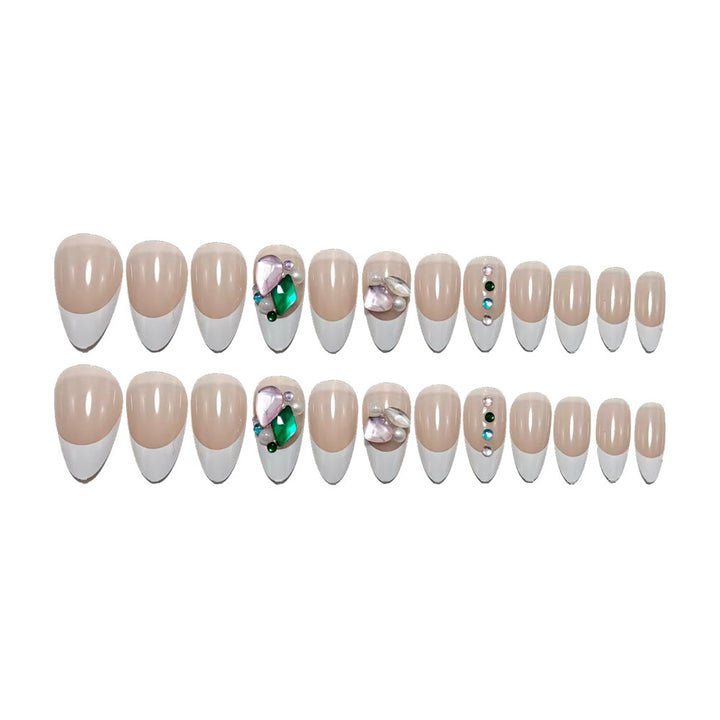 Artificial nails with glamorous rhinestone details Bowlift