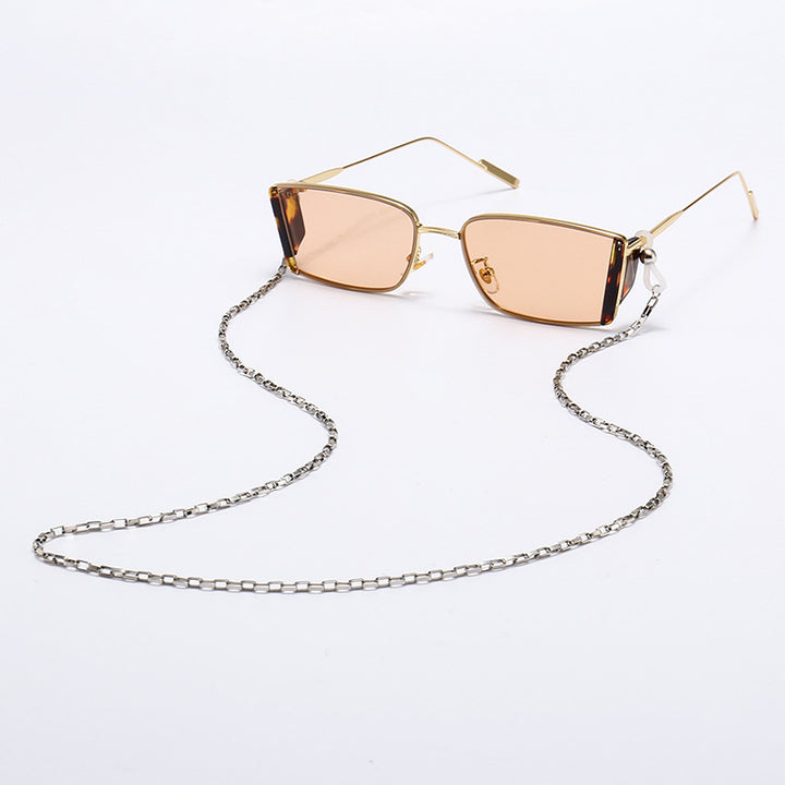 Fashionable Eyewear with Stylish Chain Bowlift