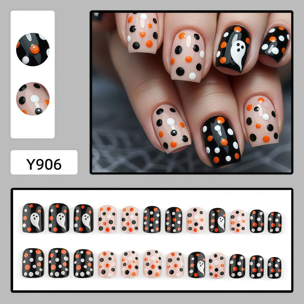 Nail art set with Halloween motif and playful design Bowlift