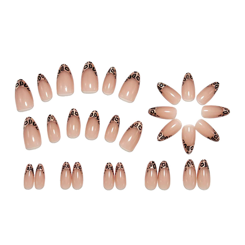 Artificial nail tips in elegant leopard design Bowlift