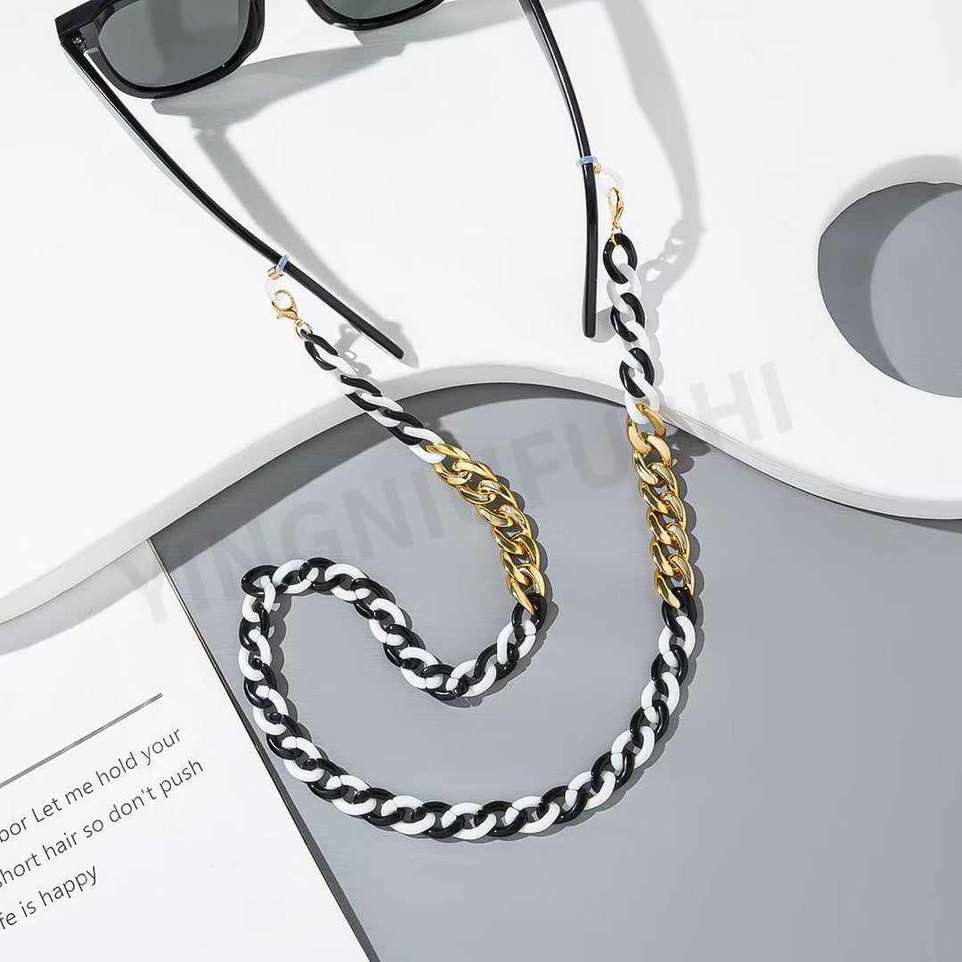 Chunky Link Eyewear Chain Bowlift