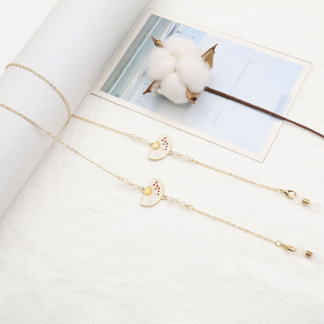 Stylish Eyewear Chain Bowlift