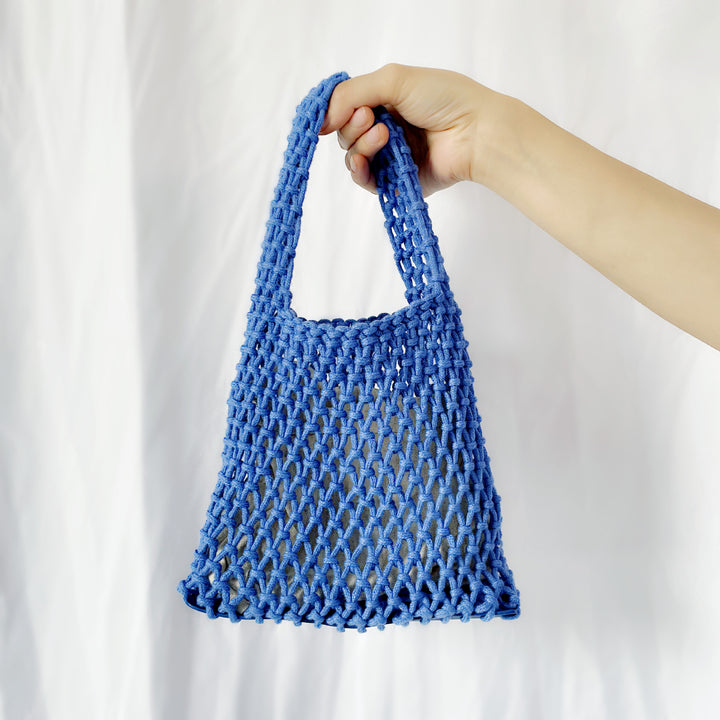 Hand-knotted tote bag with unique design Bowlift
