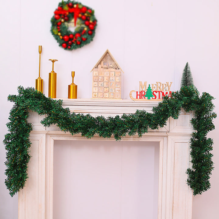Christmas wreath made of plastic Bowlift