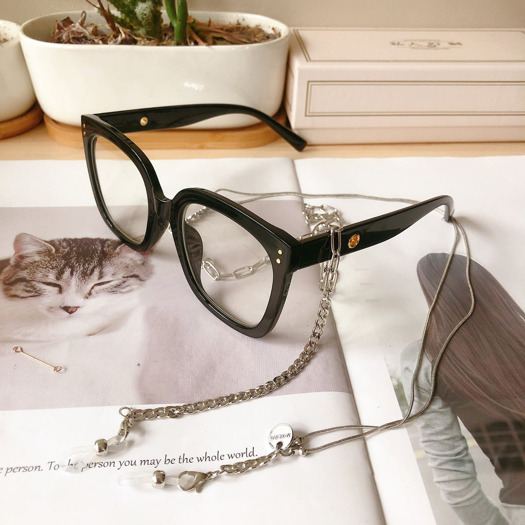 Adjustable Gold-Plated Eyewear Chain Bowlift