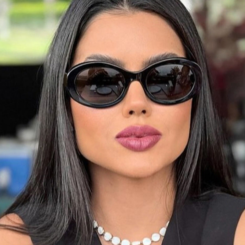 Women's round sunglasses with elegant plastic frame and UV protection Bowlift