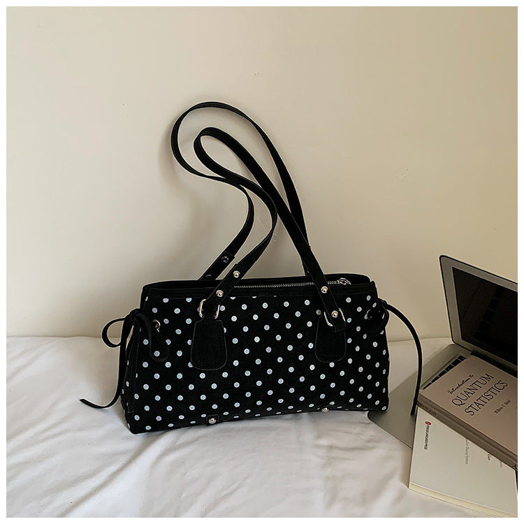 Trendy Polka Dot Handbag Bowlift
