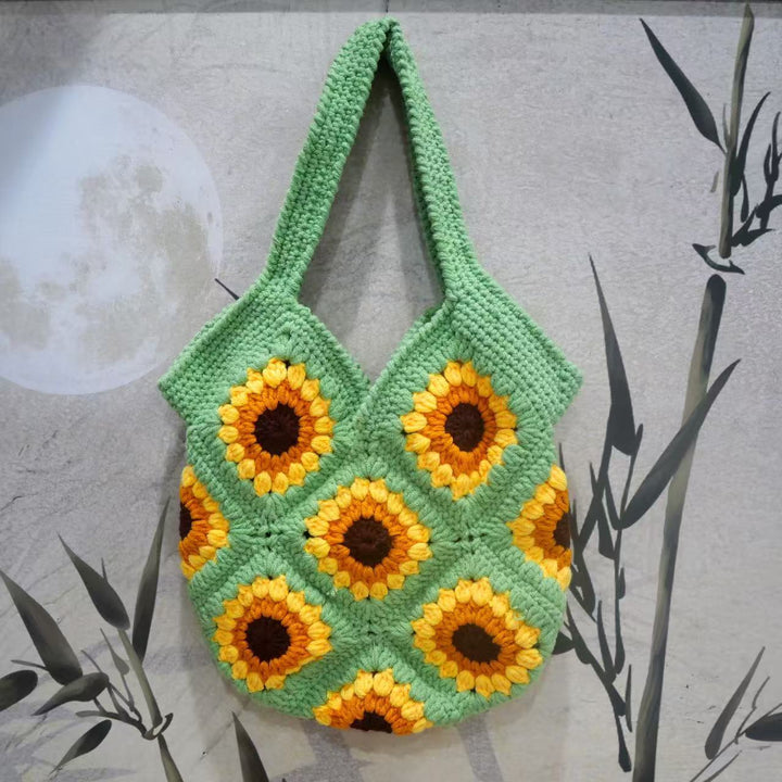 Handmade macrame bag with sunflower motif Bowlift