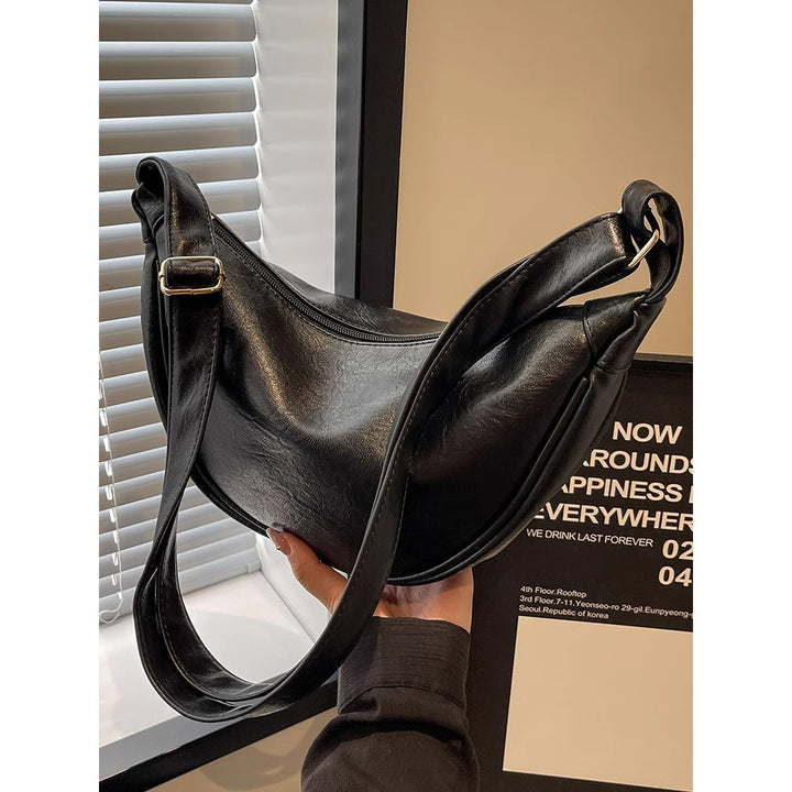 Sleek Leather Hobo Bag Bowlift