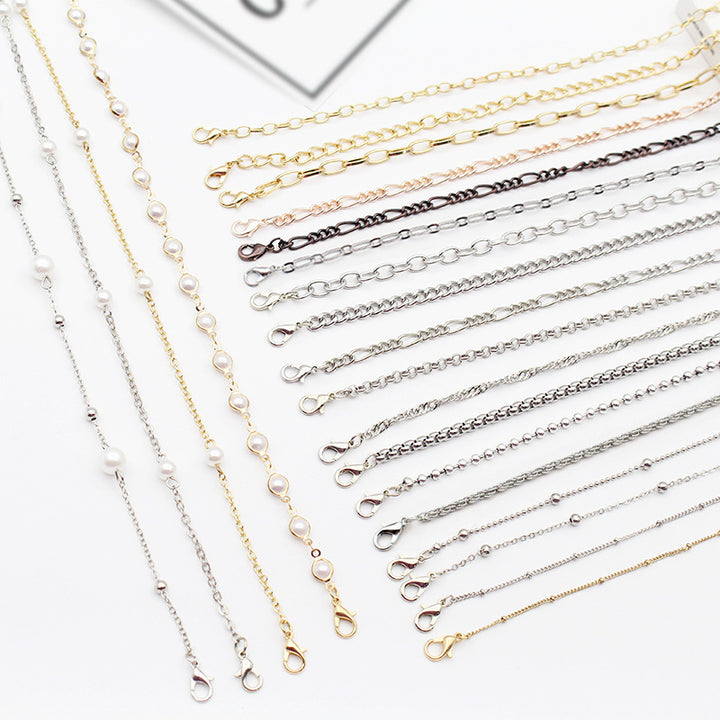 Elegant Pearl-Linked Eyewear Chain Bowlift