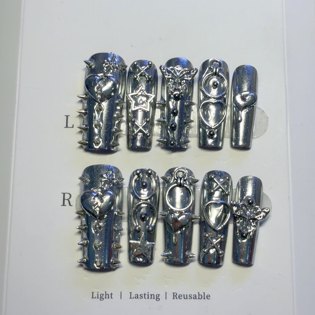 Decorative Studded Press-On Nail Set