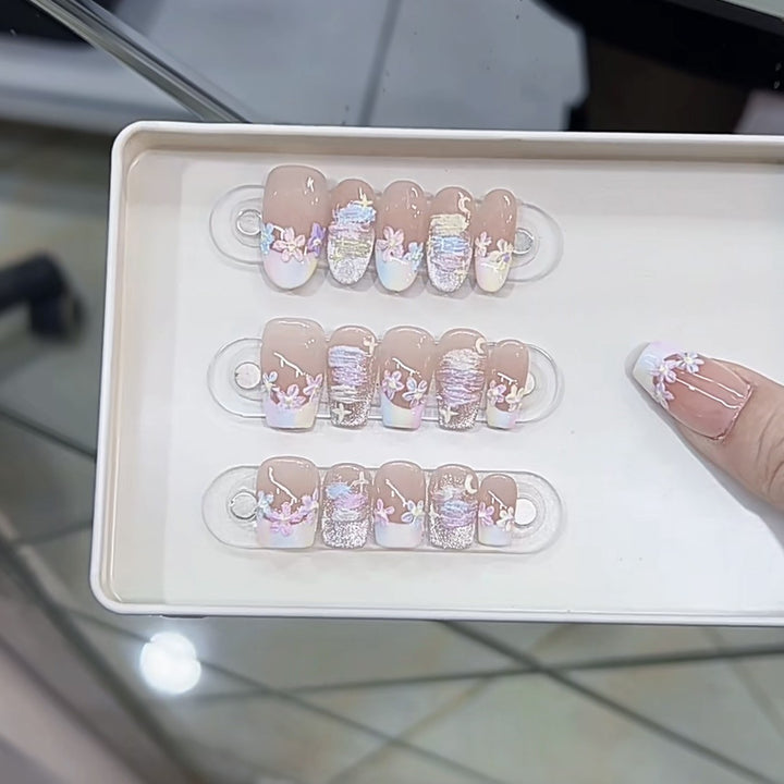Floral-Designed Press-On Nails Bowlift