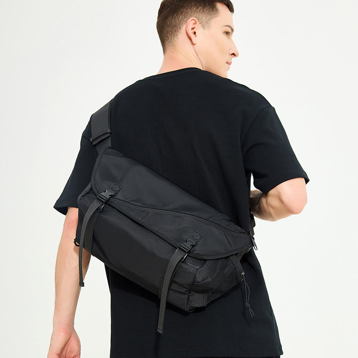 All-Weather Utility Shoulder Bag Bowlift