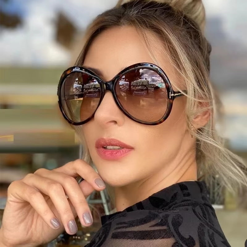 Women's oversized sunglasses in elegant design Bowlift