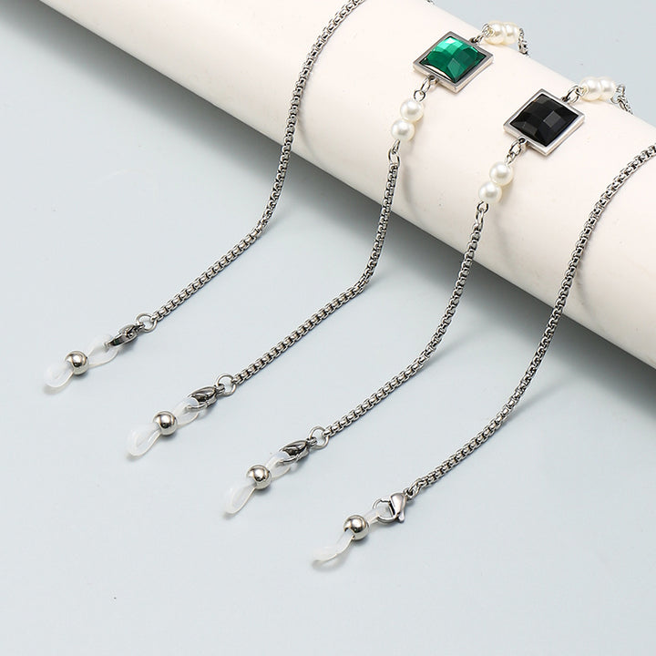 Fashionable Eyewear Chain Bowlift