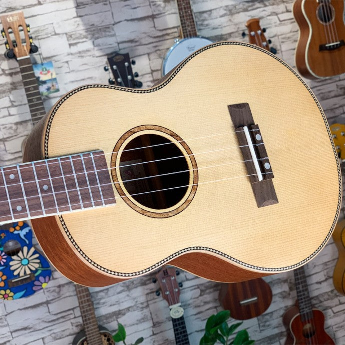 Premium 23-Inch Acoustic Ukulele Bowlift