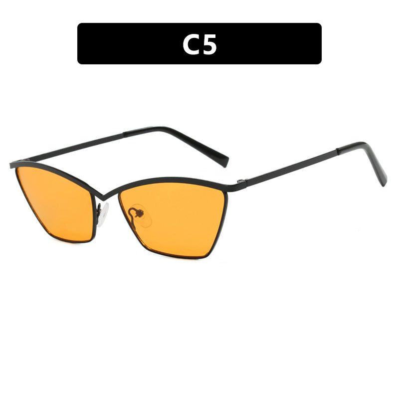Ladies Cat-Eye Sunglasses with stylish metal frame and UV protection Bowlift
