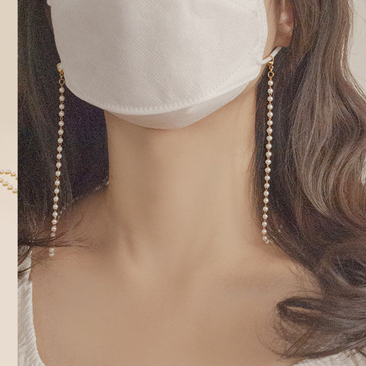 Elegant Pearl Necklace Bowlift