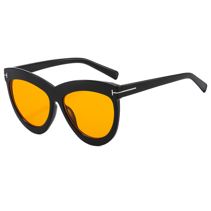 Women's Cat-Eye Sunglasses with Elegant Frame and High-Quality UV Protection Bowlift