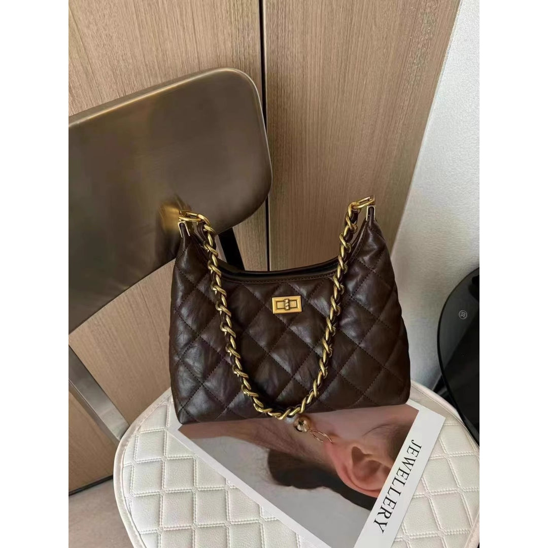 Chic Quilted Chain Bag Bowlift