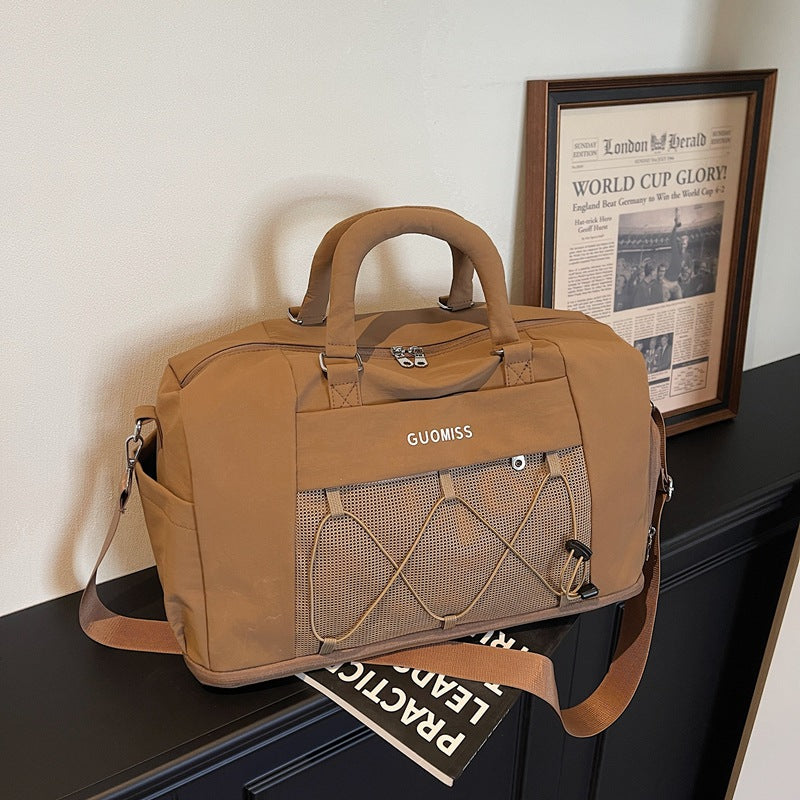 Sporty Travel Bag Bowlift
