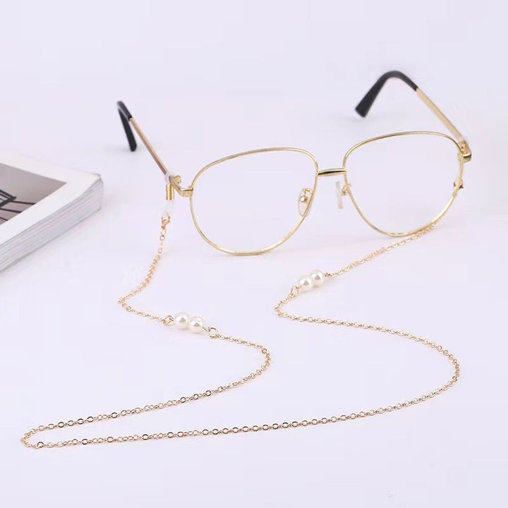 Elegant Layered Pearl and Chain Necklace Bowlift