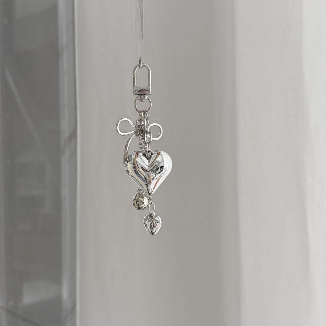 Heart-Shaped Pendant Keychain Bowlift