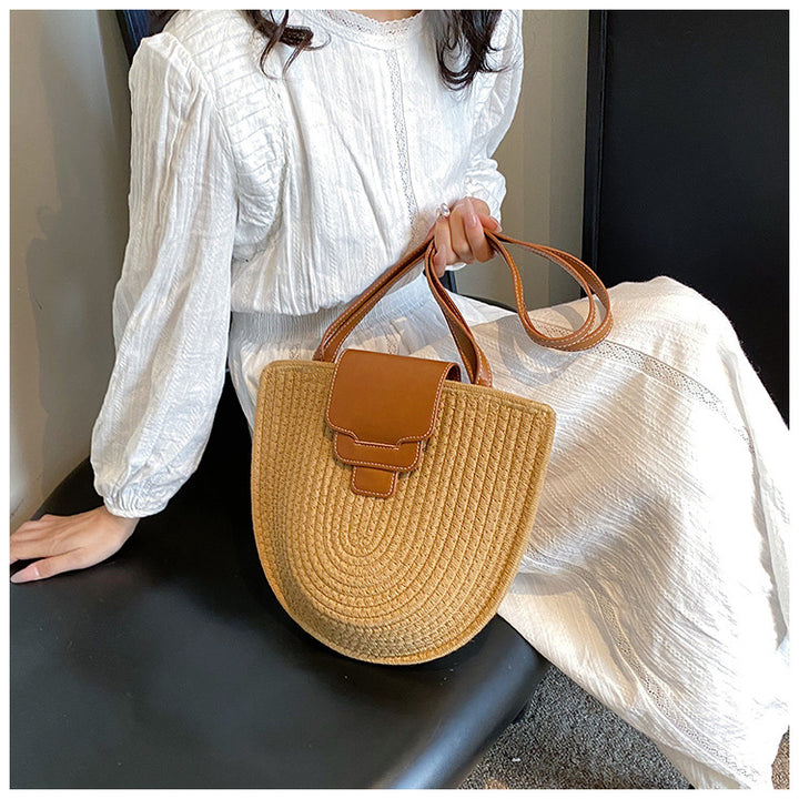 Elegant Handmade Shoulder Bag with High-Quality Leather Flap Bowlift