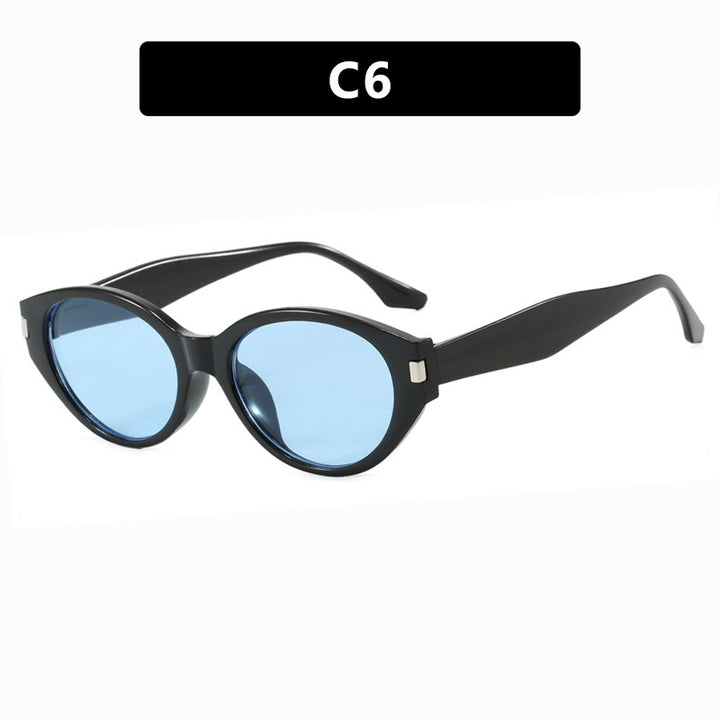Ladies fashionable sunglasses in elegant cat-eye style Bowlift