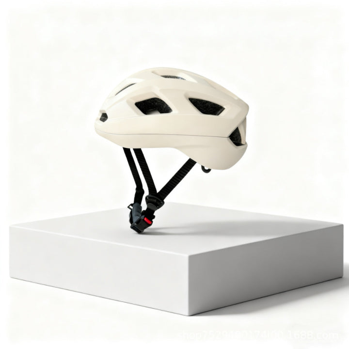 Lightweight Aerodynamic Cycling Helmet Bowlift