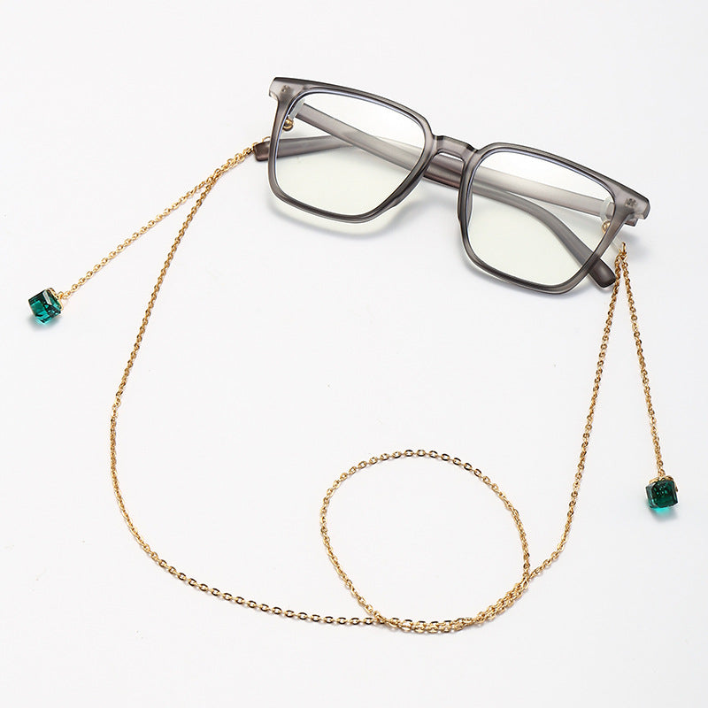 Eyewear Chain Bowlift