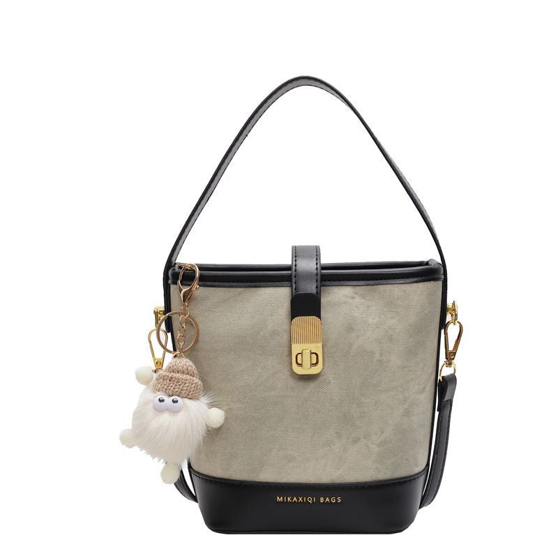 Elegant Structured Bucket Bag Bowlift