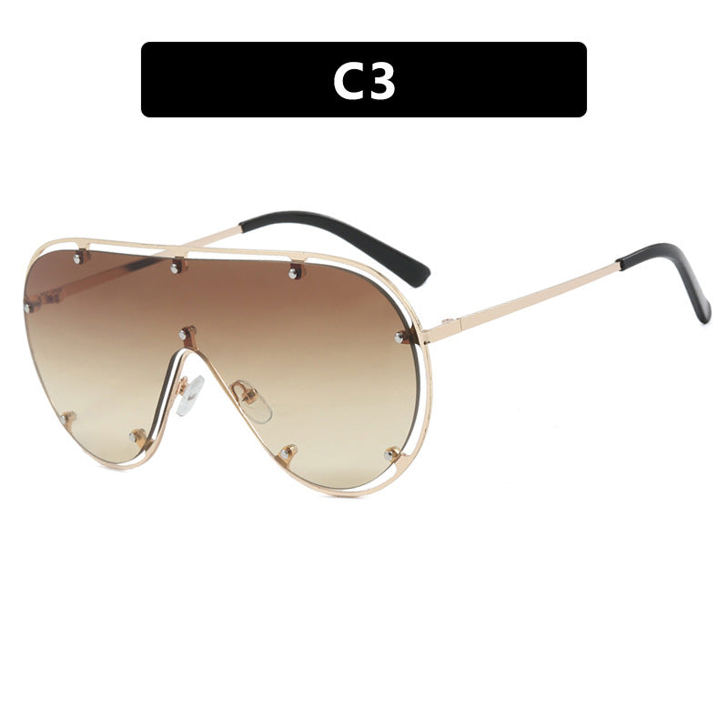 Women's fashionable oversized sunglasses in stylish retro design Bowlift