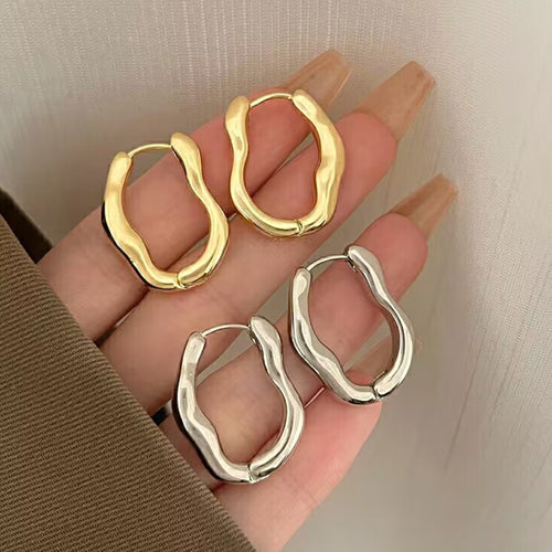 Wavy hoop earrings Bowlift