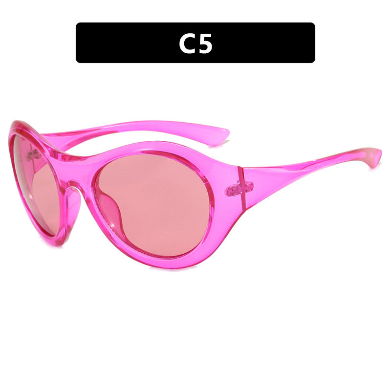 Ladies retro-inspired sunglasses with oversized frame and protective lenses Bowlift