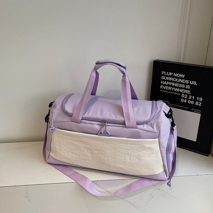 Sporty travel bag with multiple compartments Bowlift