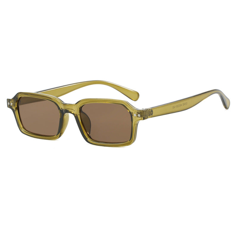 Women's fashionable square sunglasses in urban design Bowlift