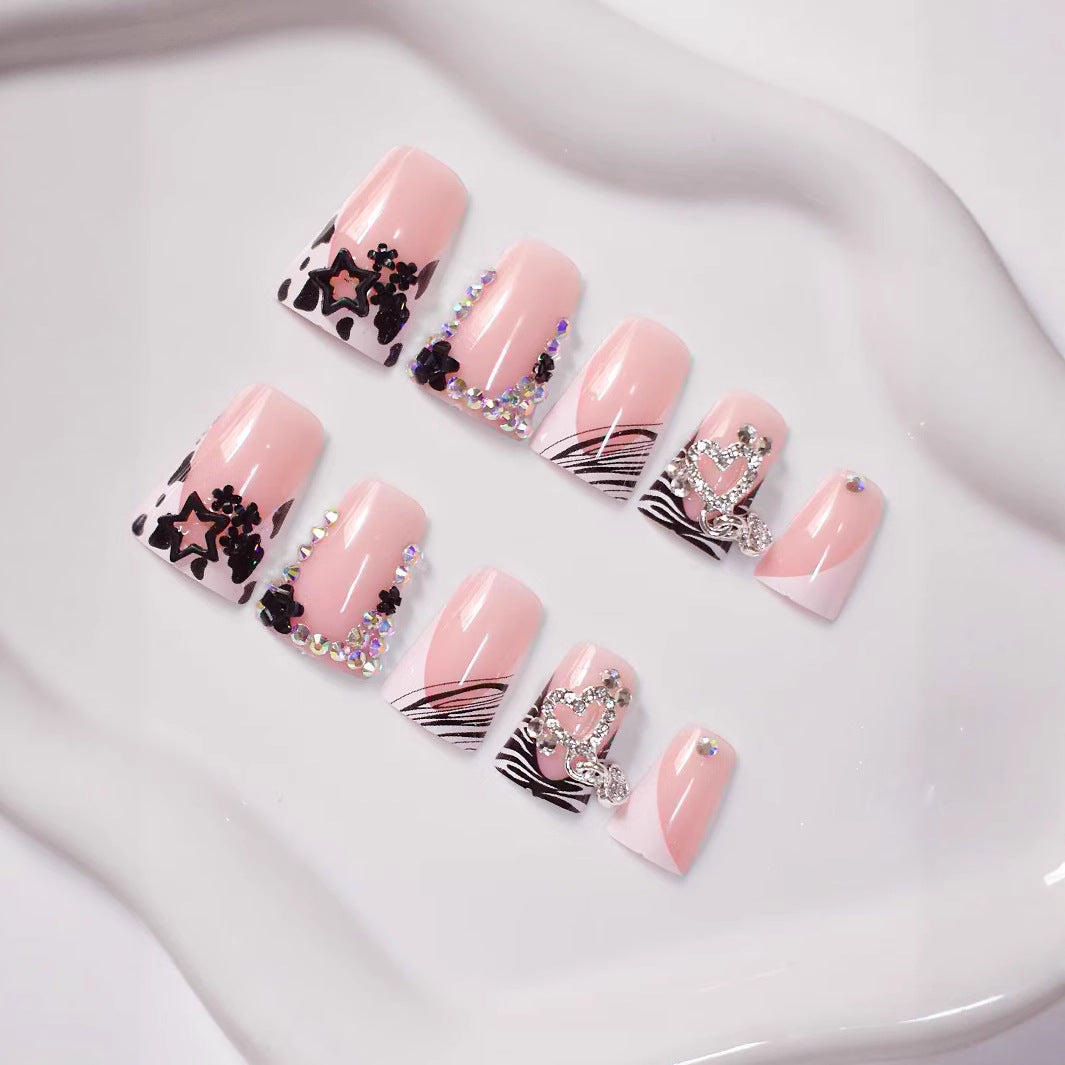 Elegant Nail Art Bowlift