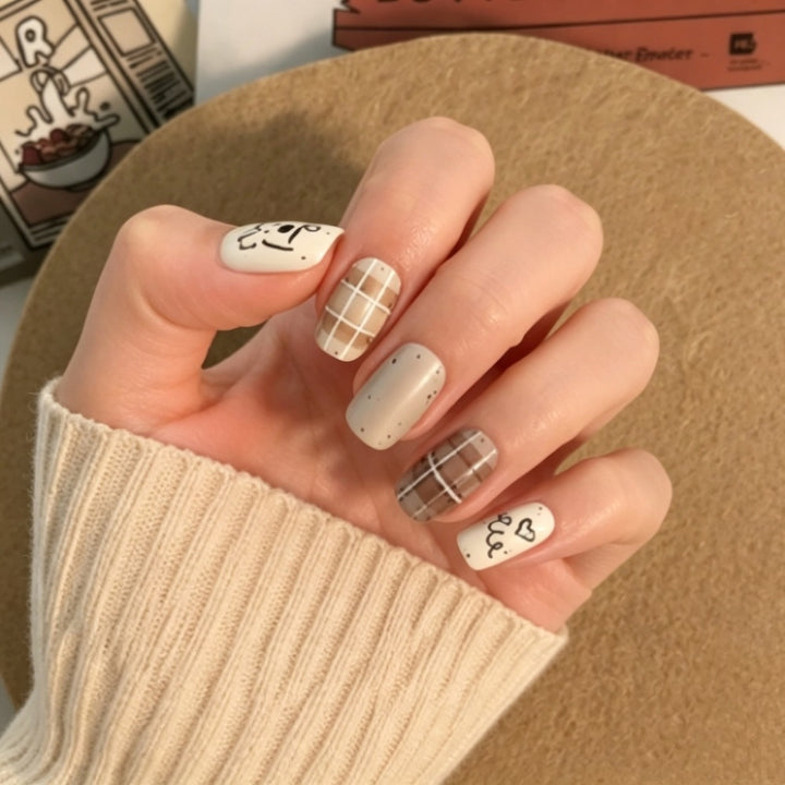 Artistic Press-On Nail Set with Unique Character Designs Bowlift