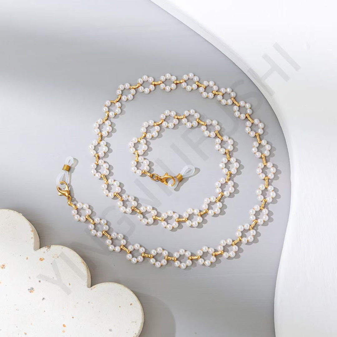 Elegant Pearl and Gold Chain Eyewear Holder Bowlift
