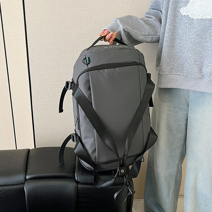 Sporty duffel bag with adjustable carrying system for active lifestyles Bowlift