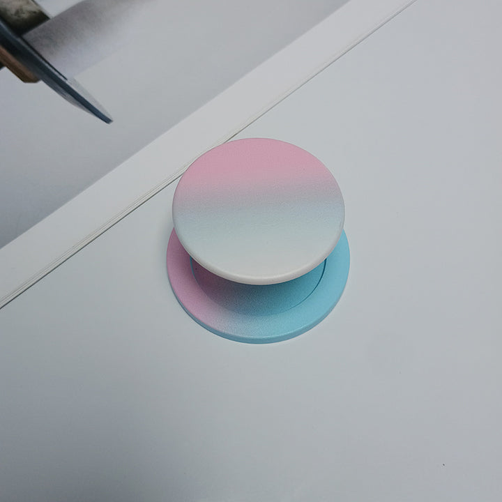 Stylish Gradient Phone Grip Bowlift
