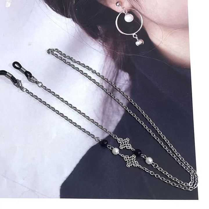Stylish Eyewear Chain Bowlift