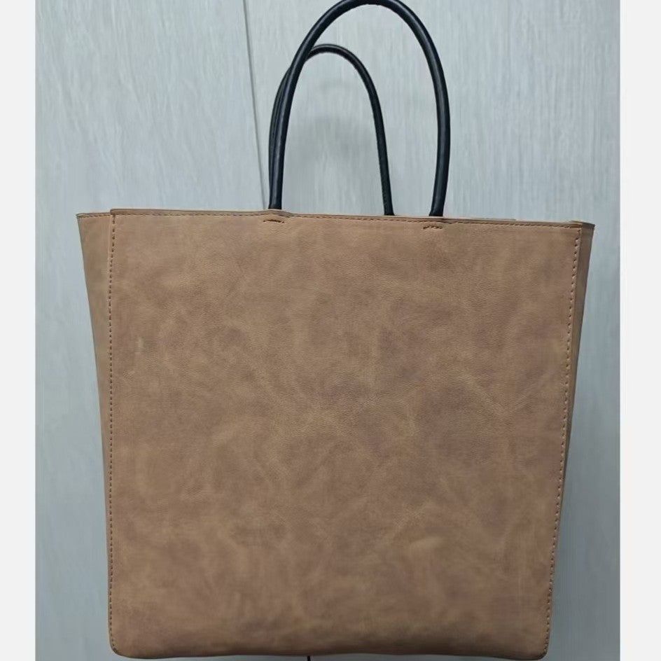 Elegant Handbag Bowlift