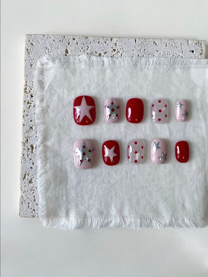 Artistic Press-On Nail Art Set with Star and Dot Designs