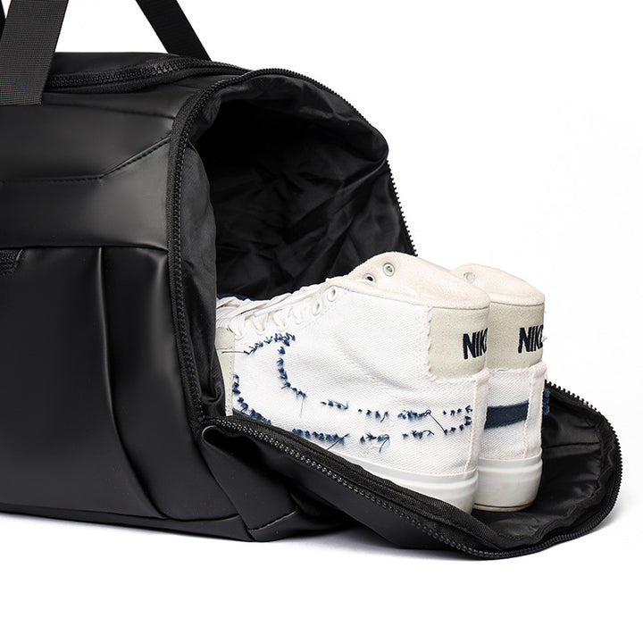 Men's Sporty Travel Bag with Water-Repellent Design Bowlift