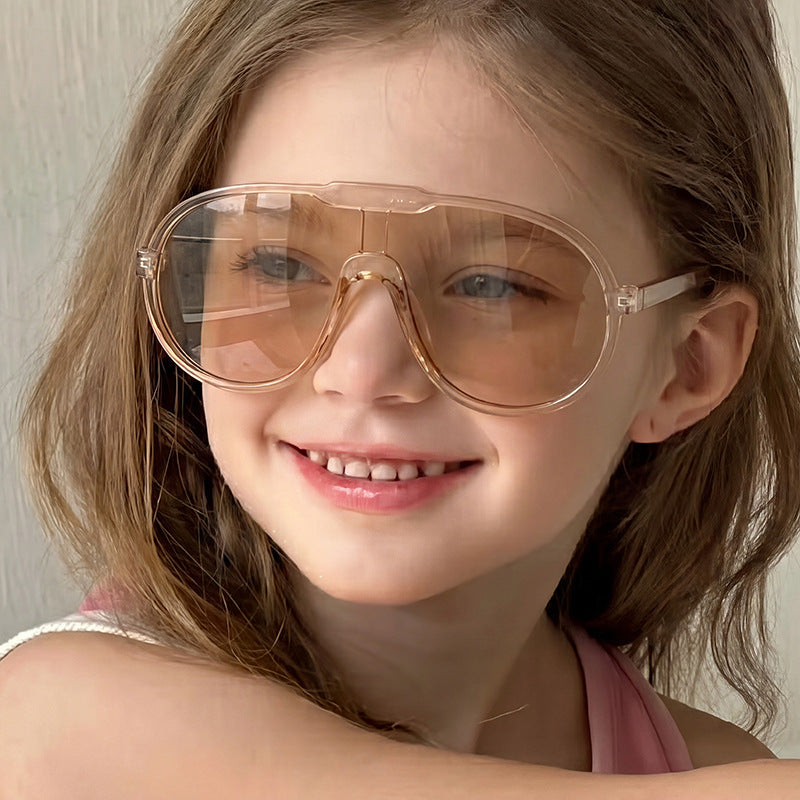 Ladies fashionable sports sunglasses in unique design with UV protection and flexible temples Bowlift
